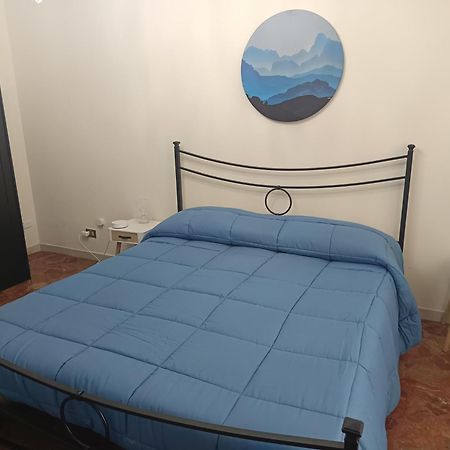 New Dawn Apartment, Appartamento Turistico, Casa Per Vacanza, Tre Camere Indipendenti Catánia Buitenkant foto