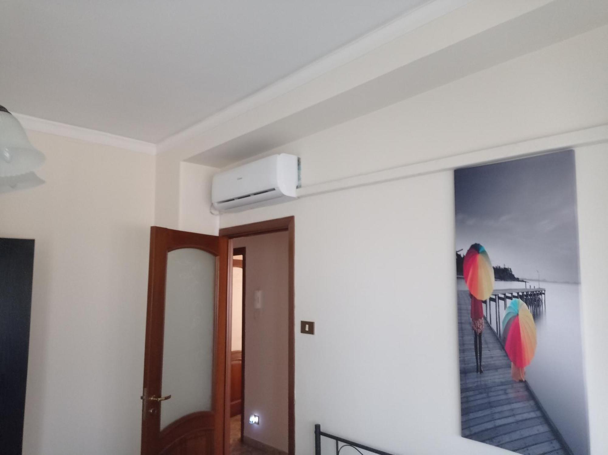 New Dawn Apartment, Appartamento Turistico, Casa Per Vacanza, Tre Camere Indipendenti Catánia Buitenkant foto