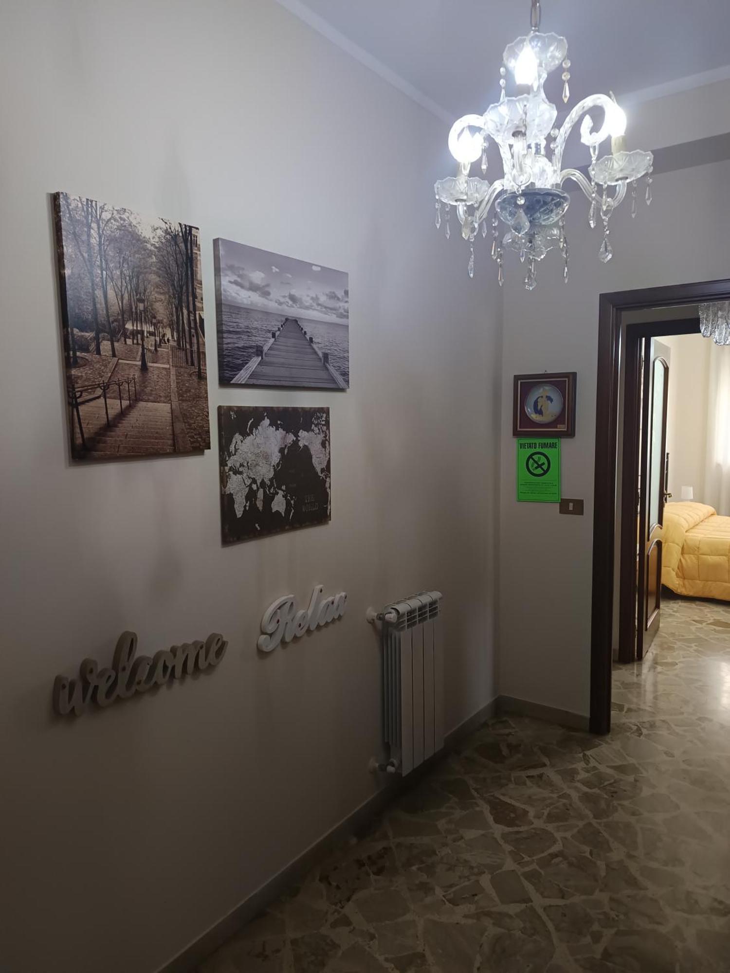 New Dawn Apartment, Appartamento Turistico, Casa Per Vacanza, Tre Camere Indipendenti Catánia Buitenkant foto
