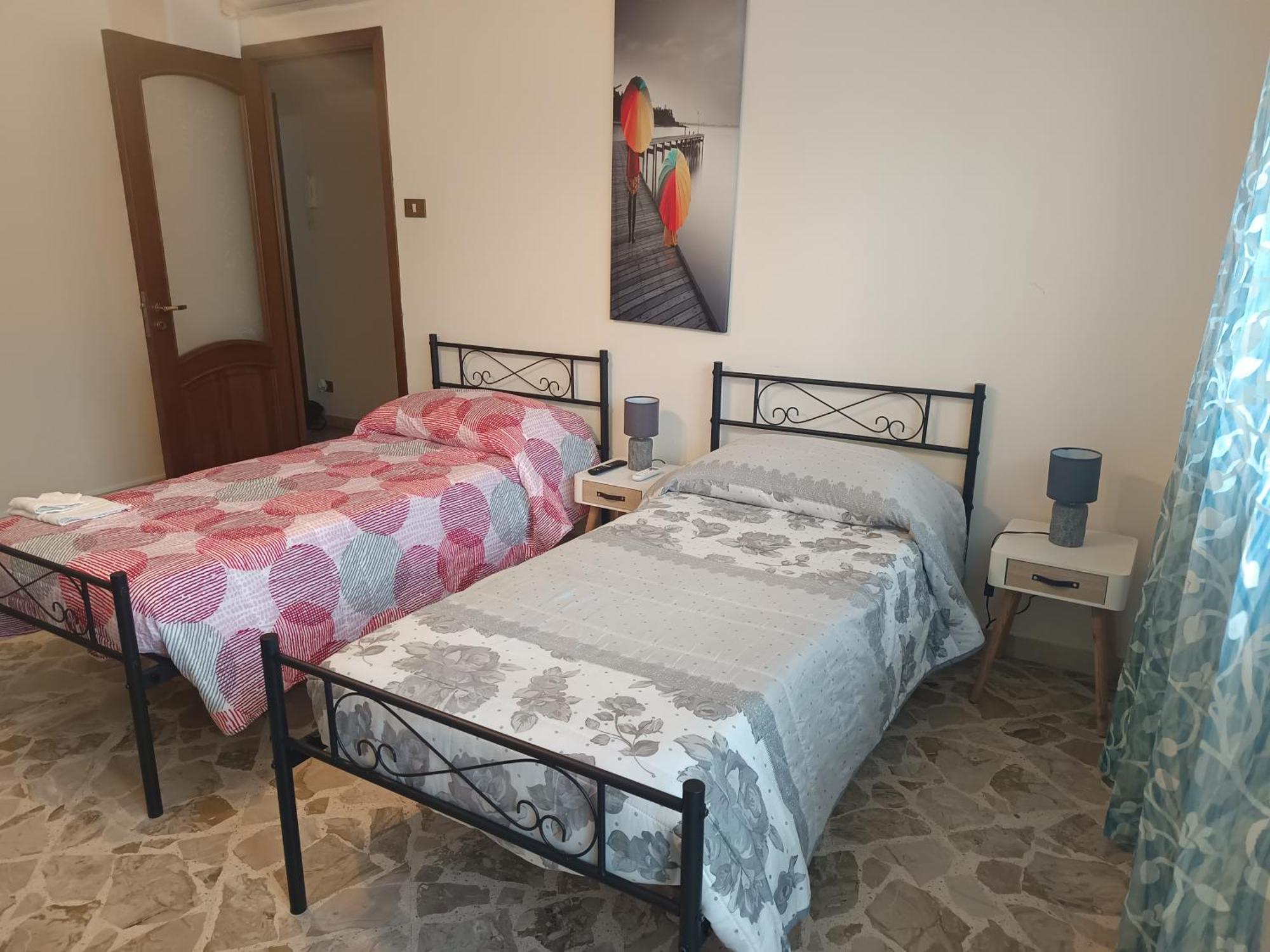 New Dawn Apartment, Appartamento Turistico, Casa Per Vacanza, Tre Camere Indipendenti Catánia Buitenkant foto