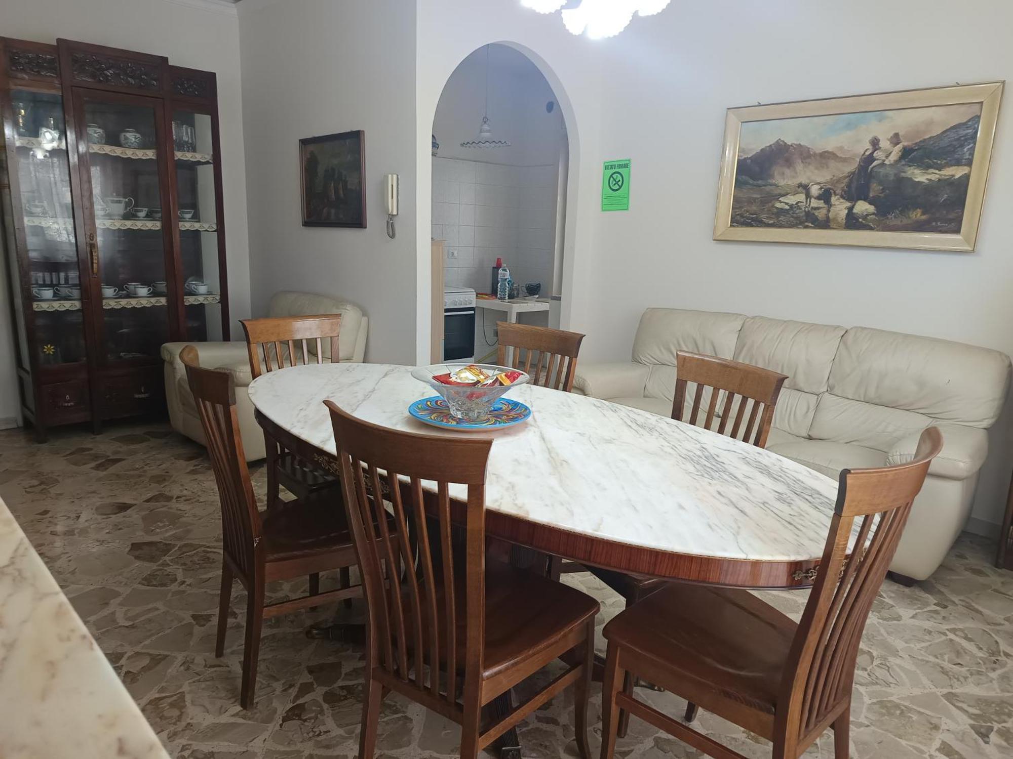 New Dawn Apartment, Appartamento Turistico, Casa Per Vacanza, Tre Camere Indipendenti Catánia Buitenkant foto